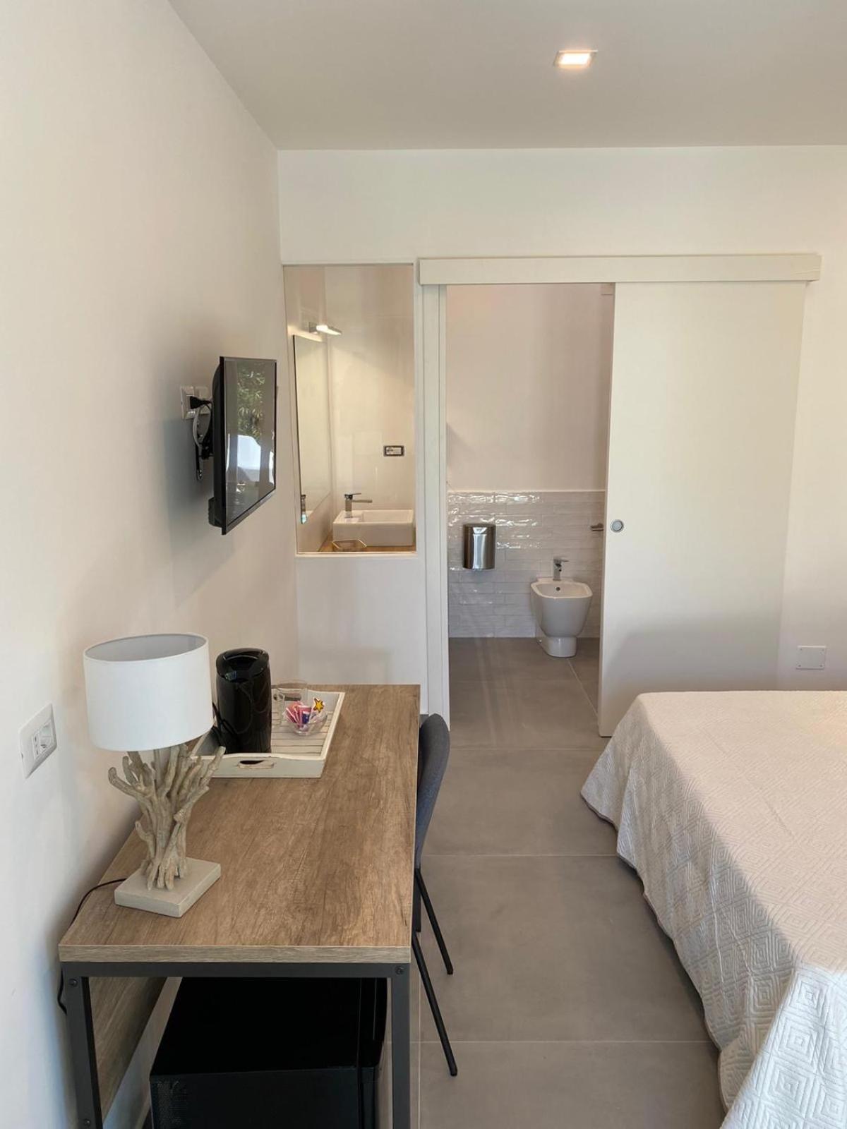 B&B Direttamente Sul Mare Da Antonino Mattinata Luaran gambar