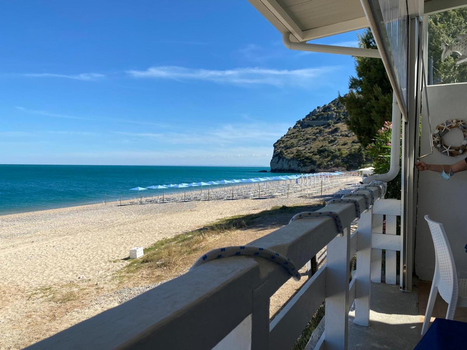 B&B Direttamente Sul Mare Da Antonino Mattinata Luaran gambar